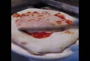 В Аргентине сотни поваров побили мировой рекорд по приготовлению пиццы